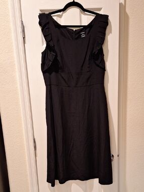 J. Peterman - Black Silk Ruffle-Shoulder Midi Dress - 12
